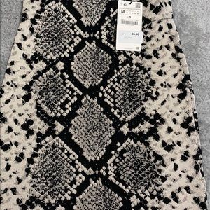 Animal print skirt by Zara